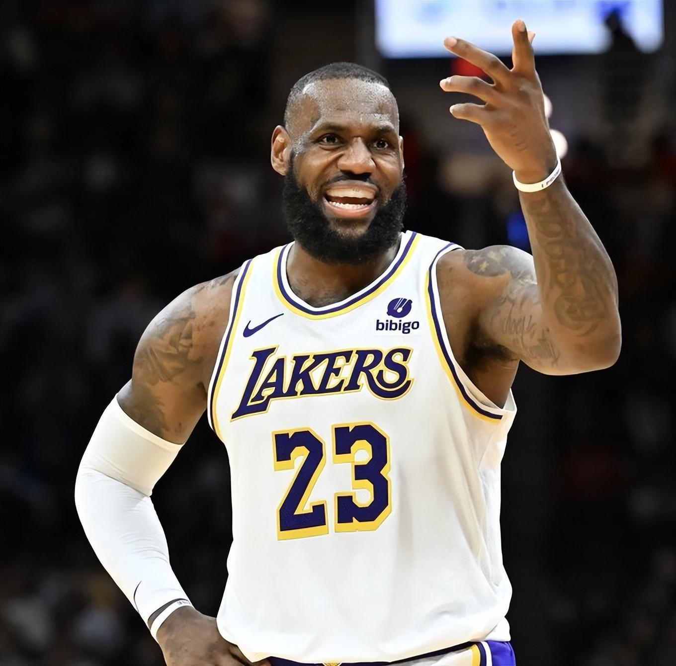 kaiyun-41岁又如何？詹姆斯场均快攻得分领跑NBA 马克西第二字母哥第三